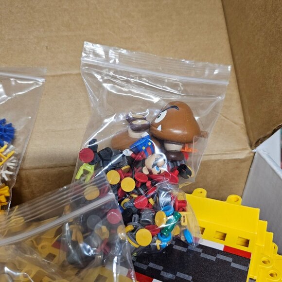 K'nex Mario Kart Wii Mario Circuit Ultimate Building Set Incomplete - Picture 4 of 7